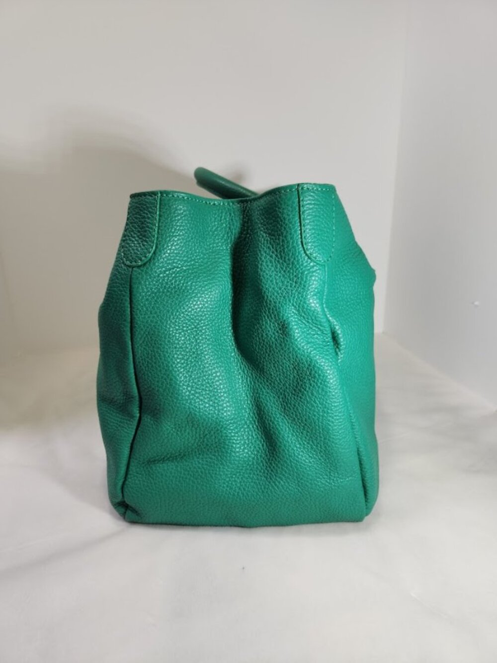 Mark & Graham Elisabetta slouchy tote Kelly Green Pebble leather with twill int - Picture 5 of 13